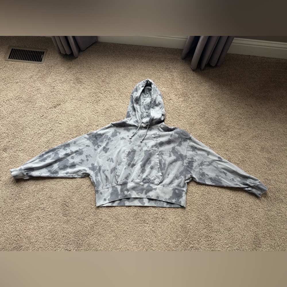 Oversized woman’s Nike Heather Gray Hoodie